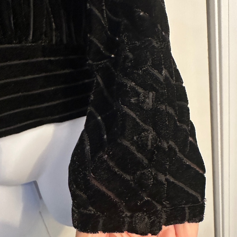 FRAME Velvet Smocked Party Top In Noir/black. Size small/p - Picture 6 of 13